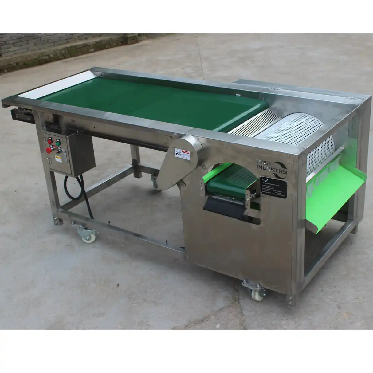 Blueberry grader can improve the efficiency of blueberry sorting
